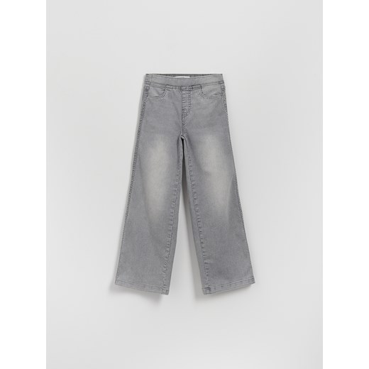 Reserved - Elastyczne jeansy wide leg - jasnoszary ze sklepu Reserved w kategorii Spodnie dziewczęce - zdjęcie 186401243