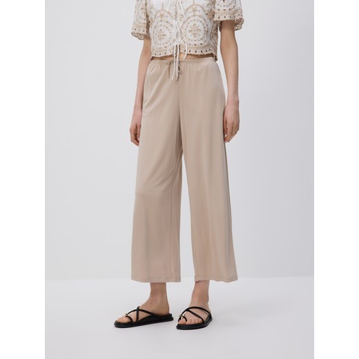Reserved - Szerokie spodnie z modalem - beżowy ze sklepu Reserved w kategorii Spodnie damskie - zdjęcie 186407523