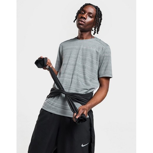 NIKE T-SHIRT M NK DF MILER SS RUNNING ze sklepu JD Sports  w kategorii T-shirty męskie - zdjęcie 186408632