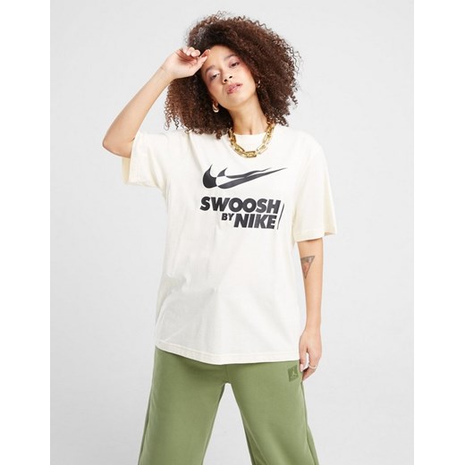 NIKE T-SHIRT W NSW TEE BF GLS GYM LIFE ze sklepu JD Sports  w kategorii Bluzki damskie - zdjęcie 186408950