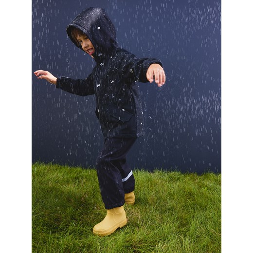 Reserved - Wodoodporna kurtka z kapturem - ciemnoszary ze sklepu Reserved w kategorii Kurtki chłopięce - zdjęcie 186411864