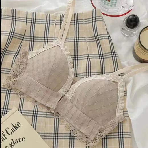 Ażurowy biustonosz zapinany z przodu - Beżowy 70AB ze sklepu Intimica.pl w kategorii Biustonosze - zdjęcie 186414123