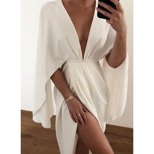 Elegancka sukienka z ozdobnymi rękawami i głębokim dekoltem - Biały S ze sklepu Intimica.pl w kategorii Sukienki - zdjęcie 186417294
