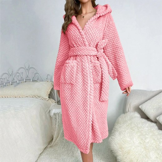 Jednolity szlafrok damski z ciepłego materiału - Różowy Uniwersalny ze sklepu Intimica.pl w kategorii Szlafroki damskie - zdjęcie 186418092