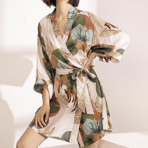 Szlafrok z motywem kwiatowym - S ze sklepu Intimica.pl w kategorii Szlafroki damskie - zdjęcie 186425084