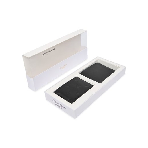 Zestaw portfel i etui na karty Calvin Klein Jeans Gift Bifold Aop K50K512100 Czarny ze sklepu eobuwie.pl w kategorii Portfele męskie - zdjęcie 186426483