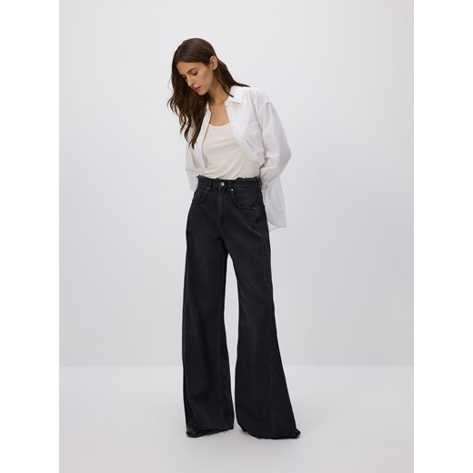 Reserved - Jeansy wide leg z rozdarciami - czarny ze sklepu Reserved w kategorii Jeansy damskie - zdjęcie 186431442