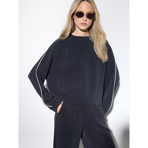 Mohito - Czarna bluza z modalem - czarny ze sklepu Mohito w kategorii Bluzy damskie - zdjęcie 186433843