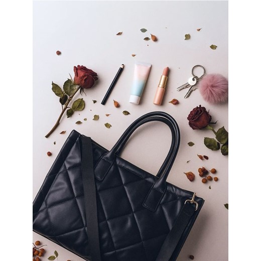 Sinsay - Pikowana torebka shopper - czarny - id: 131GK-99X - marki Sinsay - 186437904 Sinsay - Pikowana torebka shopper - czarny ze sklepu Sinsay w kategorii Torby Shopper bag - zdjęcie 186437904