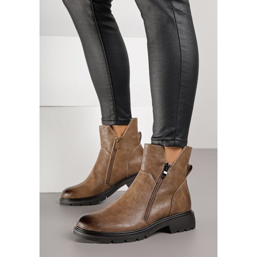 Jasnobrązowe Asymetryczne Botki Zdobione Suwakiem i Wycięciami w Cholewce Balles 36 born2be.pl
