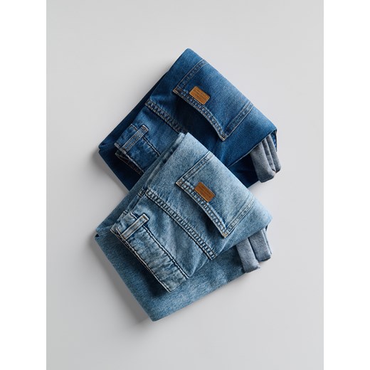 Reserved - Bawełniane jeansy regular - niebieski Reserved 158 (12 lat) wyprzedaż Reserved