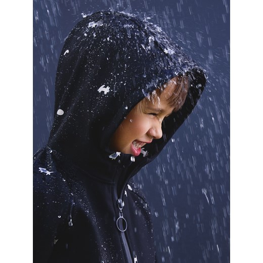 Reserved - Wodoodporna kurtka z kapturem - ciemnoszary ze sklepu Reserved w kategorii Kurtki chłopięce - zdjęcie 186445512