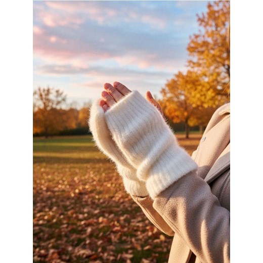 Sinsay - Prążkowane rękawiczki mitenki - kremowy ze sklepu Sinsay w kategorii Rękawiczki damskie - zdjęcie 186447164