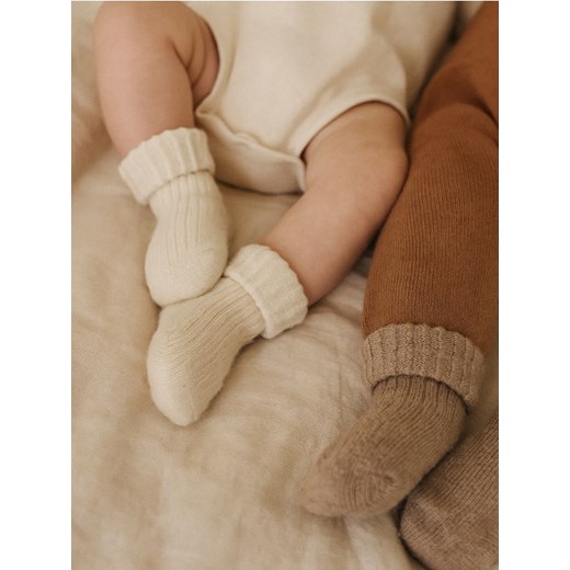 Sinsay - Skarpety niemowlęce z domieszką wełny 2 pack - beżowy ze sklepu Sinsay w kategorii Zabawki - zdjęcie 186447353
