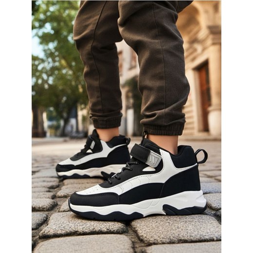 Sinsay - Buty trekkingowe - czarny - id: 202FG-99X - marki Sinsay - 186448852 Sinsay - Buty trekkingowe - czarny ze sklepu Sinsay w kategorii Buty trekkingowe dziecięce - zdjęcie 186448852