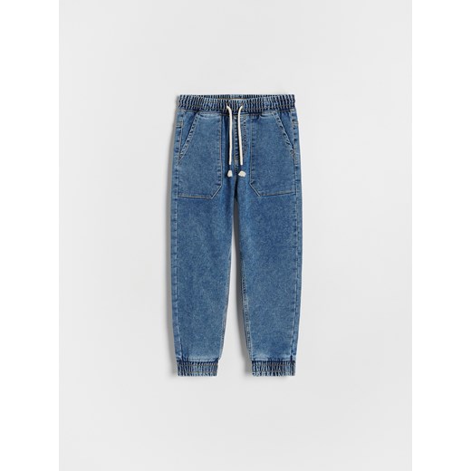 Reserved - Jeansy jogger - niebieski Reserved 140 (9 lat) okazja Reserved