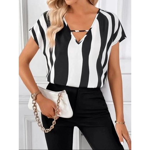 Bluzka damska w czarno-białe pasy - Czarno-biały S ze sklepu Intimica.pl w kategorii Bluzki damskie - zdjęcie 186454441