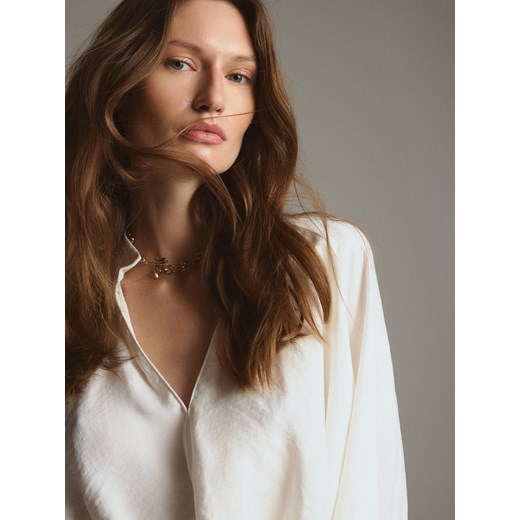 Reserved - Naszyjnik z różami - złoty Reserved ONE SIZE Reserved