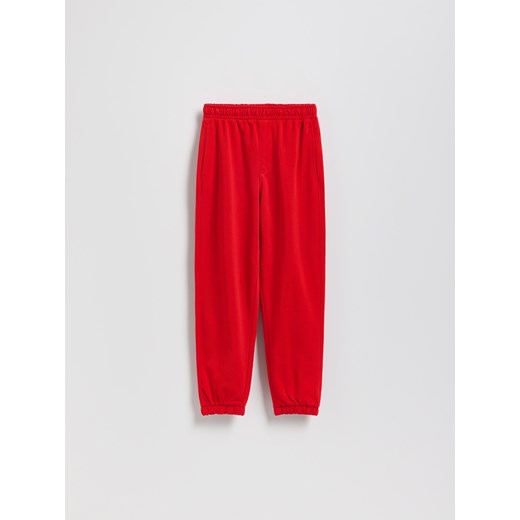 Reserved - Bawełniane spodnie jogger - czerwony - id: 638FM-33X - marki Reserved - 186477141 Reserved - Bawełniane spodnie jogger - czerwony ze sklepu Reserved w kategorii Spodnie chłopięce - zdjęcie 186477141