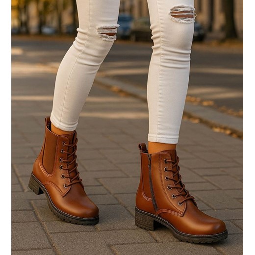 Karmelowe botki trapery damskie /G8-3 18272 W388/ ze sklepu Pantofelek24.pl w kategorii Workery damskie - zdjęcie 186477300