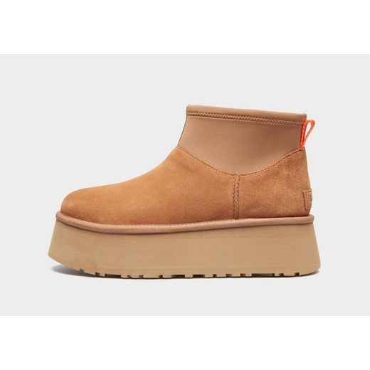 UGG W CLASSIC MINI DIPPER ze sklepu JD Sports  w kategorii Śniegowce damskie - zdjęcie 186485324