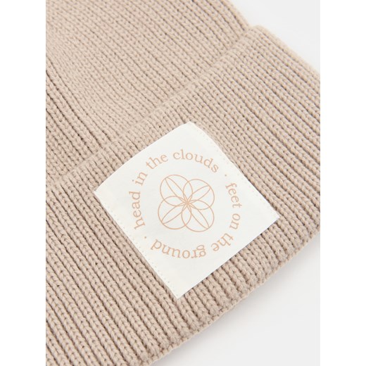 Sinsay - Prążkowana czapka beanie - beżowy Sinsay One Size Sinsay