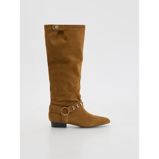 Reserved - Zamszowe kozaki - ciemnobrązowy ze sklepu Reserved w kategorii Kozaki damskie - zdjęcie 186489054