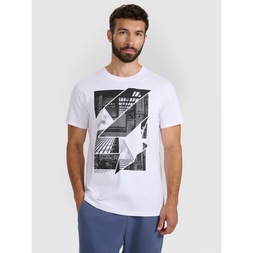 Męski t-shirt z nadrukiem 4F 4FWAW25TTSHM3135 - biały ze sklepu Sportstylestory.com w kategorii T-shirty męskie - zdjęcie 186503134