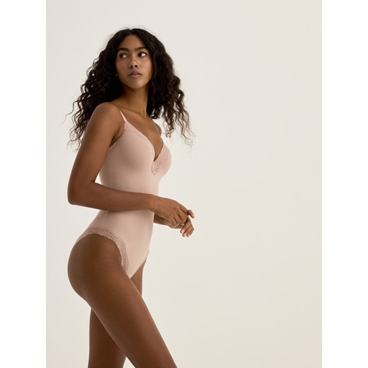 Reserved - Body z miseczkami push up - brudny róż - id: 215EZ-39X - marki Reserved - 186509871 Reserved - Body z miseczkami push up - brudny róż ze sklepu Reserved w kategorii Body damskie - zdjęcie 186509871