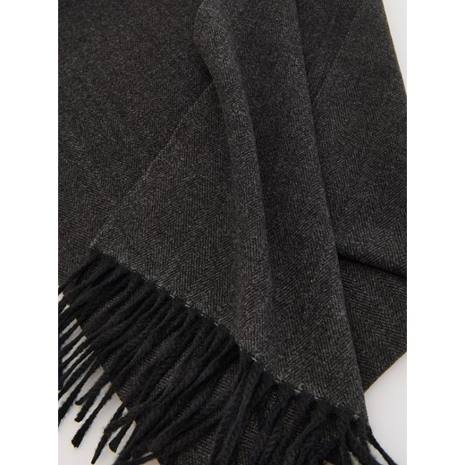 Reserved - Szalik z frędzlami - ciemnoszary Reserved ONE SIZE Reserved
