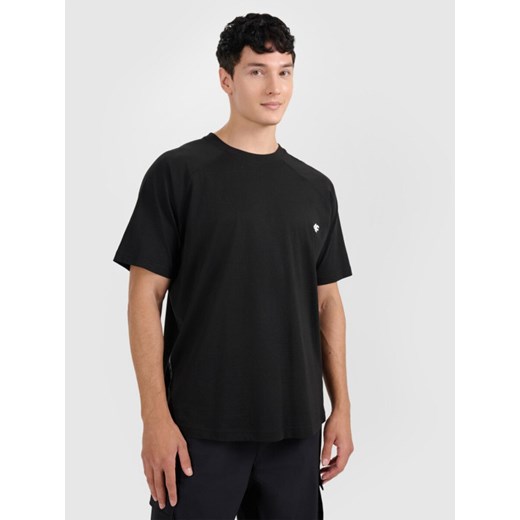 Męski t-shirt oversize 4F 4FWAW25TTSHM2373 - czarny ze sklepu Sportstylestory.com w kategorii T-shirty męskie - zdjęcie 186512403