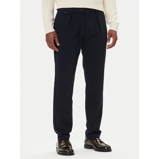 Tommy Hilfiger Chinosy Harlem MW0MW40340 Granatowy Tapered Fit ze sklepu MODIVO w kategorii Spodnie męskie - zdjęcie 186521721