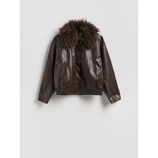 Reserved - Kurtka z futrzanym kołnierzem - ciemnobrązowy ze sklepu Reserved w kategorii Kurtki damskie - zdjęcie 186524013