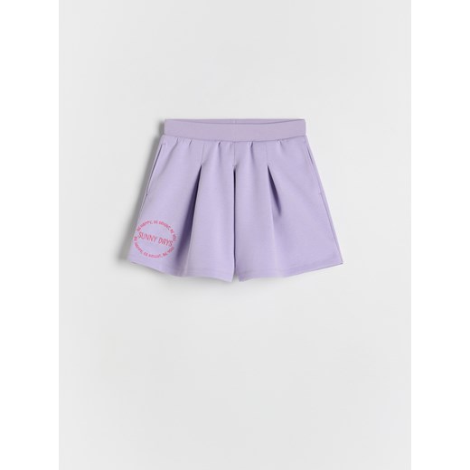 Reserved - Bawełniane szorty z haftem - lawendowy ze sklepu Reserved w kategorii Spodenki dziewczęce - zdjęcie 186534240