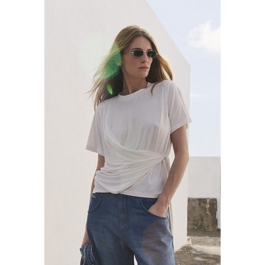 T-SHIRT DAMSKI ZOI WHITE ze sklepu Jemiol w kategorii Bluzki damskie - zdjęcie 186535601