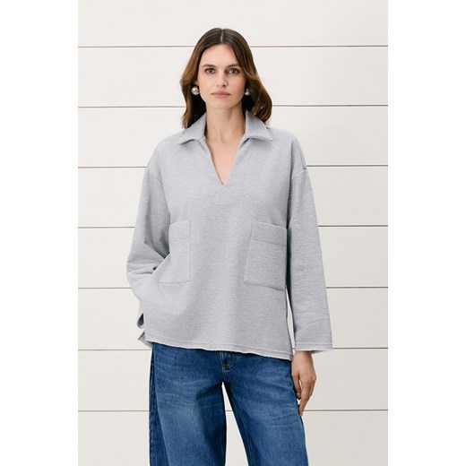 BLUZA DAMSKA POLO LIGHT GREY - id: 7717 - marki Jemiol - 186536013 BLUZA DAMSKA POLO LIGHT GREY ze sklepu Jemiol w kategorii Bluzy damskie - zdjęcie 186536013