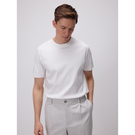 Reserved - T-shirt regular z merceryzowanej bawełny - złamana biel ze sklepu Reserved w kategorii T-shirty męskie - zdjęcie 186547921