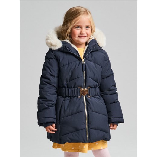 Sinsay - Ciepły płaszcz z futerkiem wewnątrz z paskiem w talii - granatowy ze sklepu Sinsay w kategorii Płaszcze dziewczęce - zdjęcie 186548780