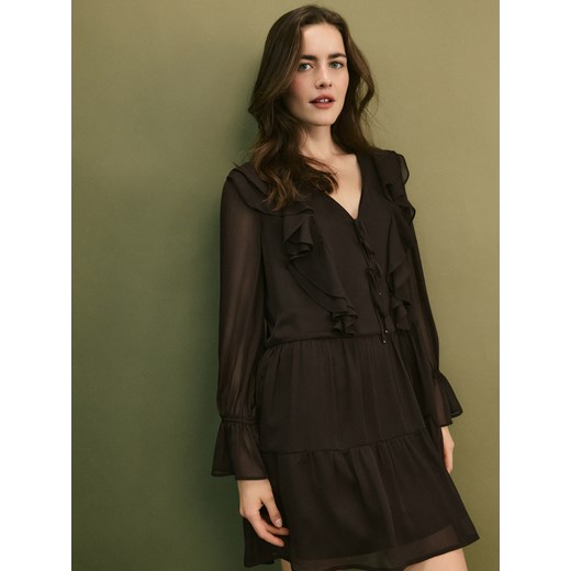 Reserved - Sukienka z falbanami - ciemnobrązowy ze sklepu Reserved w kategorii Sukienki - zdjęcie 186549662