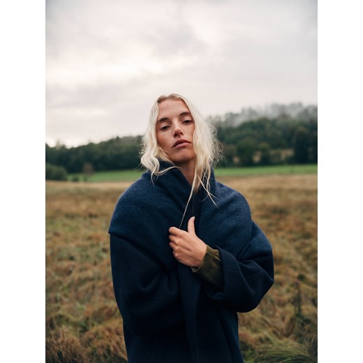 Reserved - Płaszcz z wełną Bellandi - granatowy ze sklepu Reserved w kategorii Płaszcze damskie - zdjęcie 186552941