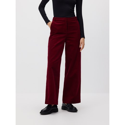 Reserved - Sztruksowe spodnie - mahoniowy ze sklepu Reserved w kategorii Spodnie damskie - zdjęcie 186554992