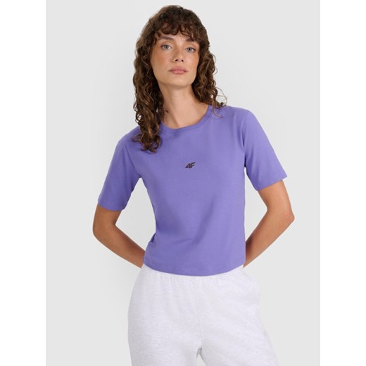 Damski t-shirt crop top 4F 4FWAW25TTSHF2971 - fioletowy ze sklepu Sportstylestory.com w kategorii Bluzki damskie - zdjęcie 186558460