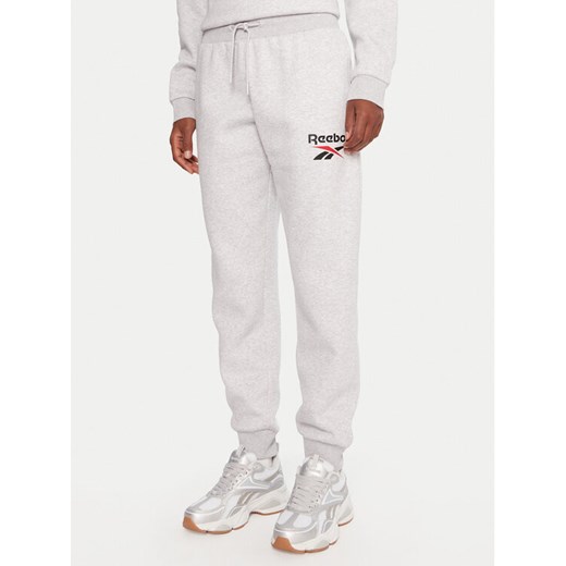 Reebok Spodnie dresowe Stacey RK25166CCW Szary Regular Fit ze sklepu MODIVO w kategorii Spodnie damskie - zdjęcie 186571970
