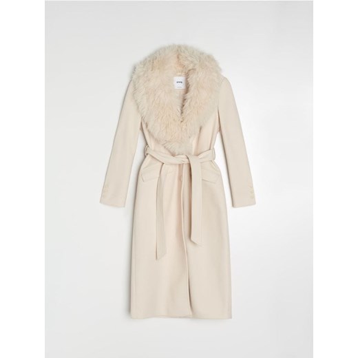 Sinsay - Długi płaszcz z futrzanym kołnierzem - kremowy Sinsay XXL Sinsay