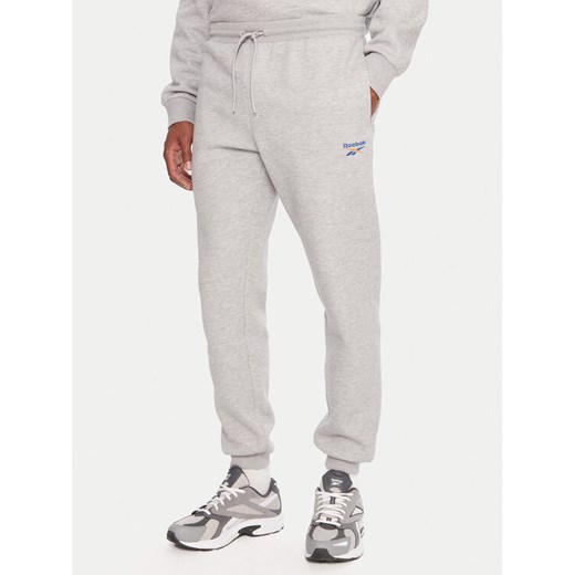 Reebok Spodnie dresowe RK25146CCM Szary Regular Fit ze sklepu MODIVO w kategorii Spodnie męskie - zdjęcie 186576571