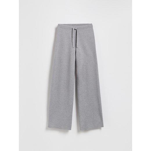 Reserved - Dzianinowe spodnie z wiskozą - szary ze sklepu Reserved w kategorii Spodnie damskie - zdjęcie 186576971