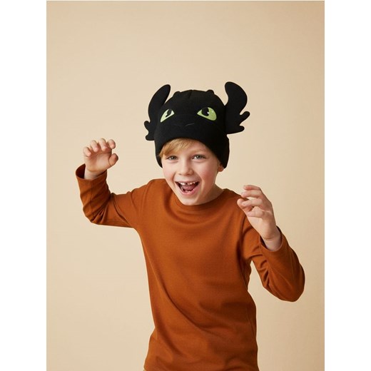 Sinsay - Czapka z elementami 3D How to train Your Dragon - czarny - id: 075FG-99X - marki Sinsay - 186578470 Sinsay - Czapka z elementami 3D How to train Your Dragon - czarny ze sklepu Sinsay w kategorii Czapki dziecięce - zdjęcie 186578470