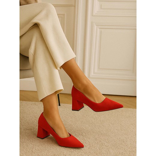 Bellucci Czółenka w kolorze czerwonym ze sklepu Limango Polska w kategorii Czółenka - zdjęcie 186580551