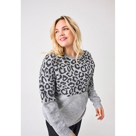 ONLY Carmakoma Sweter w kolorze szarym ze sklepu Limango Polska w kategorii Swetry damskie - zdjęcie 186586400