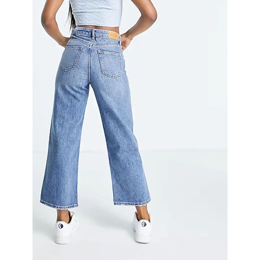 Monki Dżinsy - Comfort fit - w kolorze błękitnym Monki W25 promocja Limango Polska